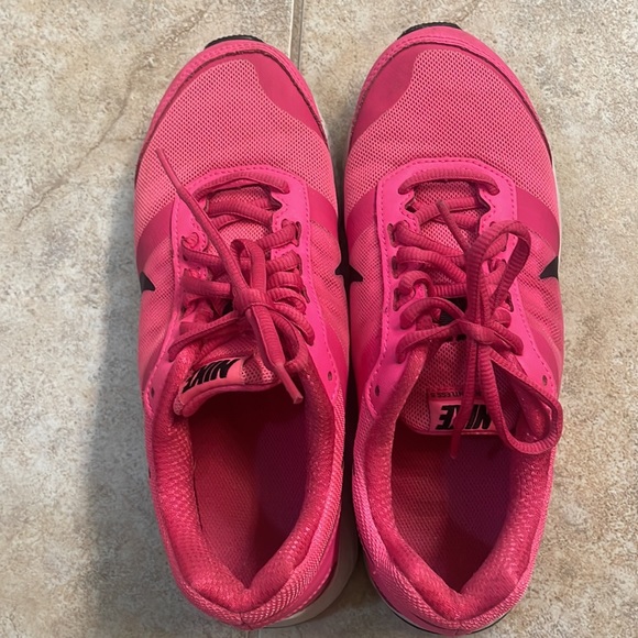 NIKE PINK size 8.5 - Picture 8 of 8